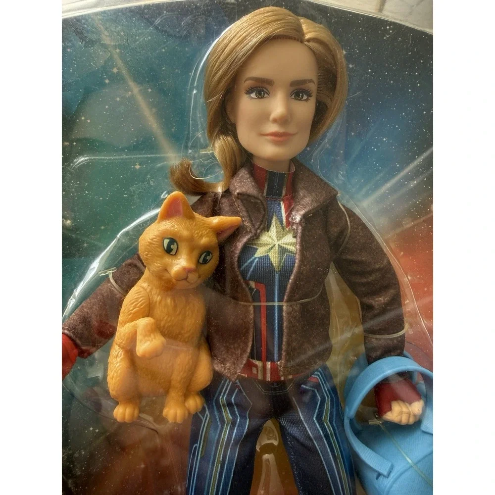Hasbro Marvel Captain Marvel & Goose 12in Doll Set Boxed Original Unopened